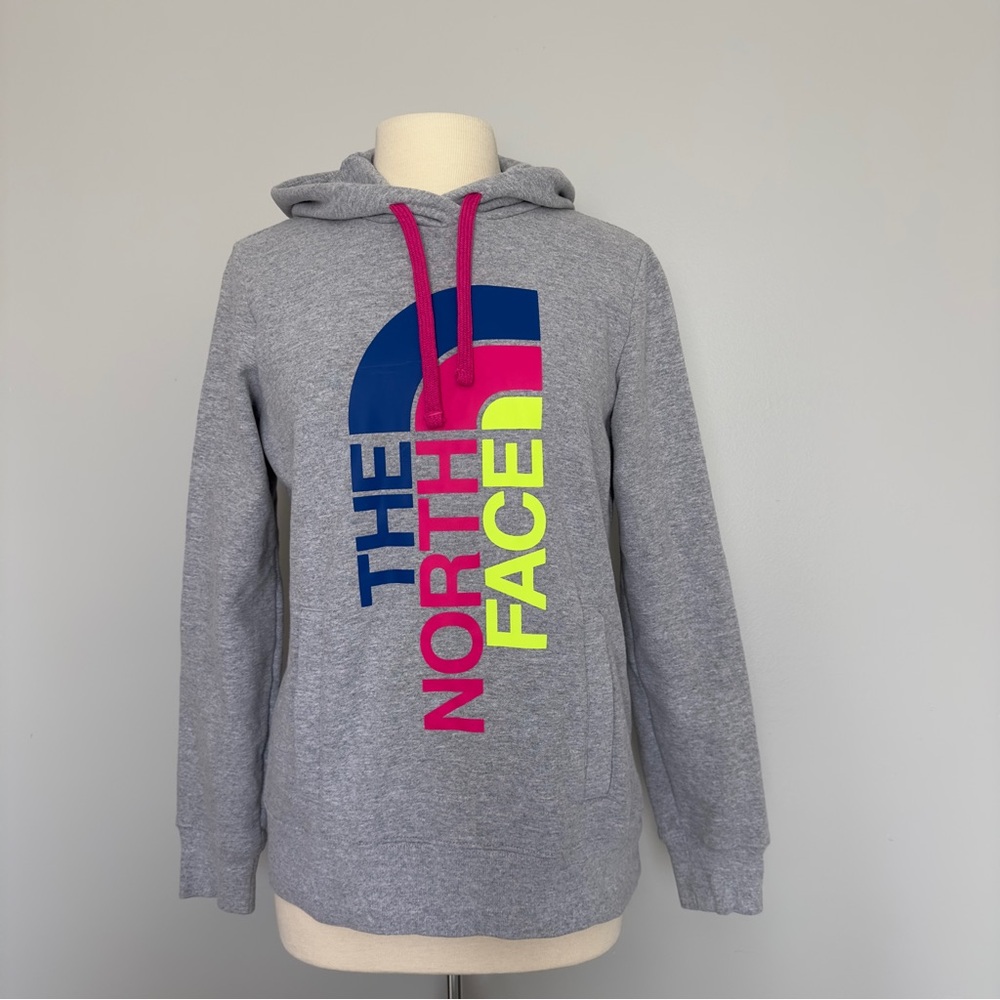The North Face Women’s TriVert Logo Hoody Size M